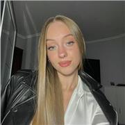 Pongo atención en todo lo que mis alumnos necesitan y los ayudo